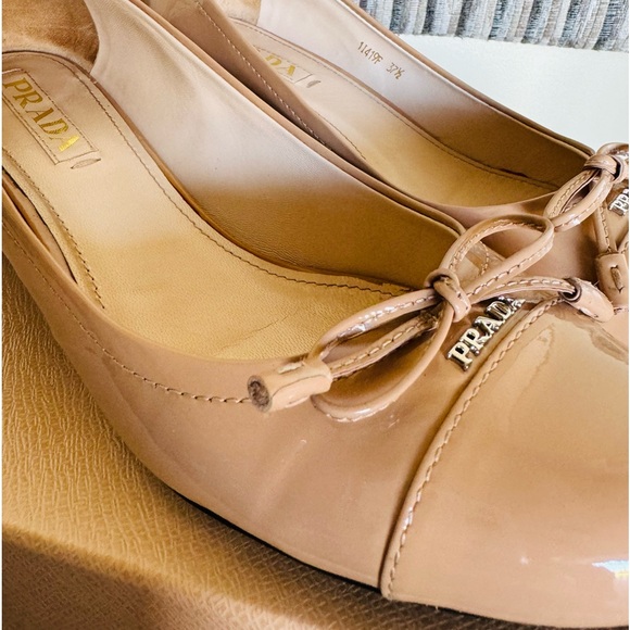 women's prada logo cream saffiano leather cap toe 37.5 - Picture 12 of 16